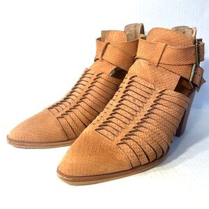 ❗️ Gianni Bini Tan Wrapped-Up Leather Cut Out Booties - Sz  10M